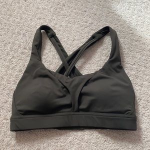 Lululemon Stash it All sports bra